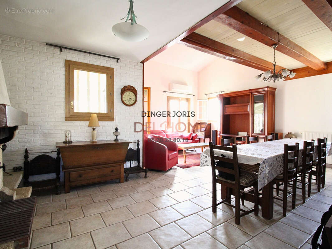 Maison à BELLEGARDE