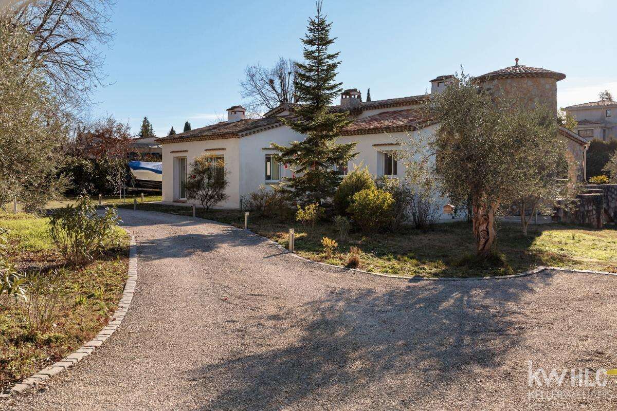 Maison à ROQUEFORT-LES-PINS