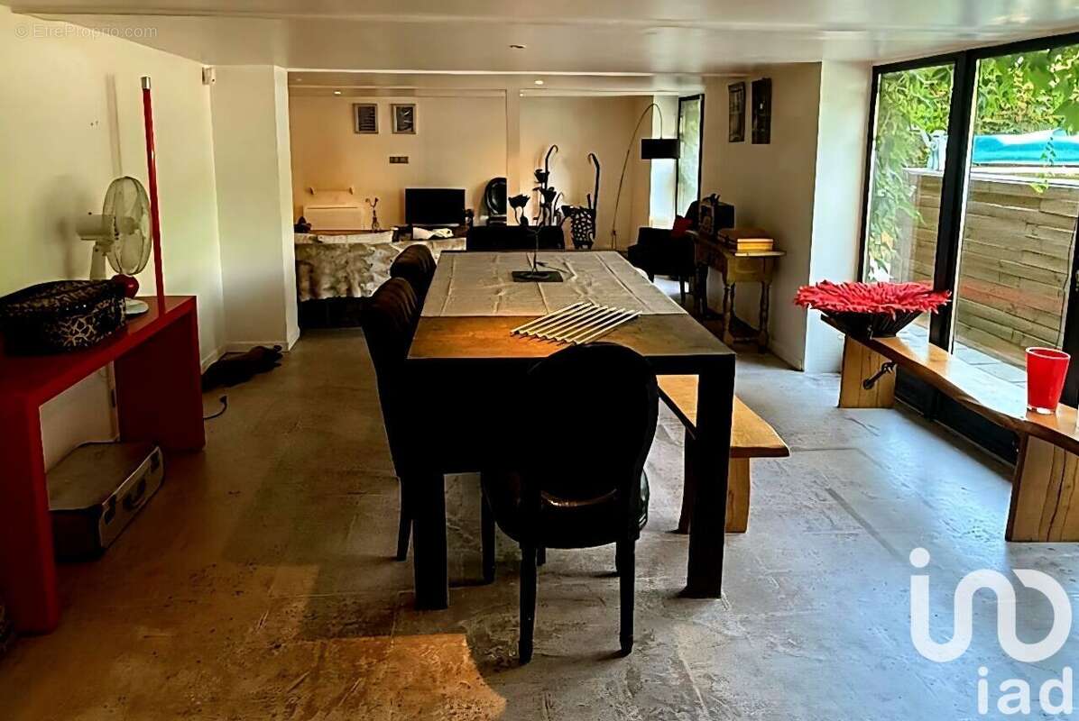 Photo 5 - Commerce à COGOLIN