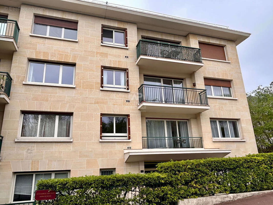 Appartement à MAISONS-LAFFITTE