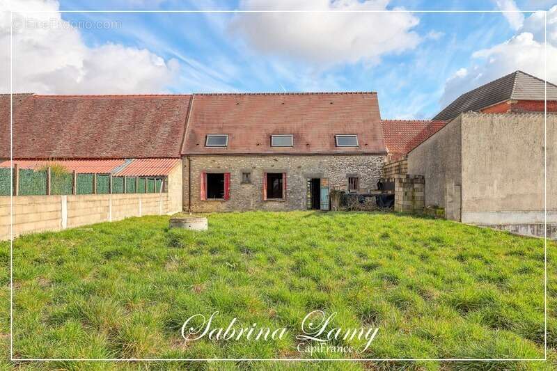 Maison à MONTMIRAIL