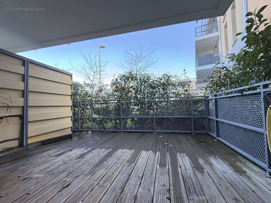 Appartement à CASTELGINEST