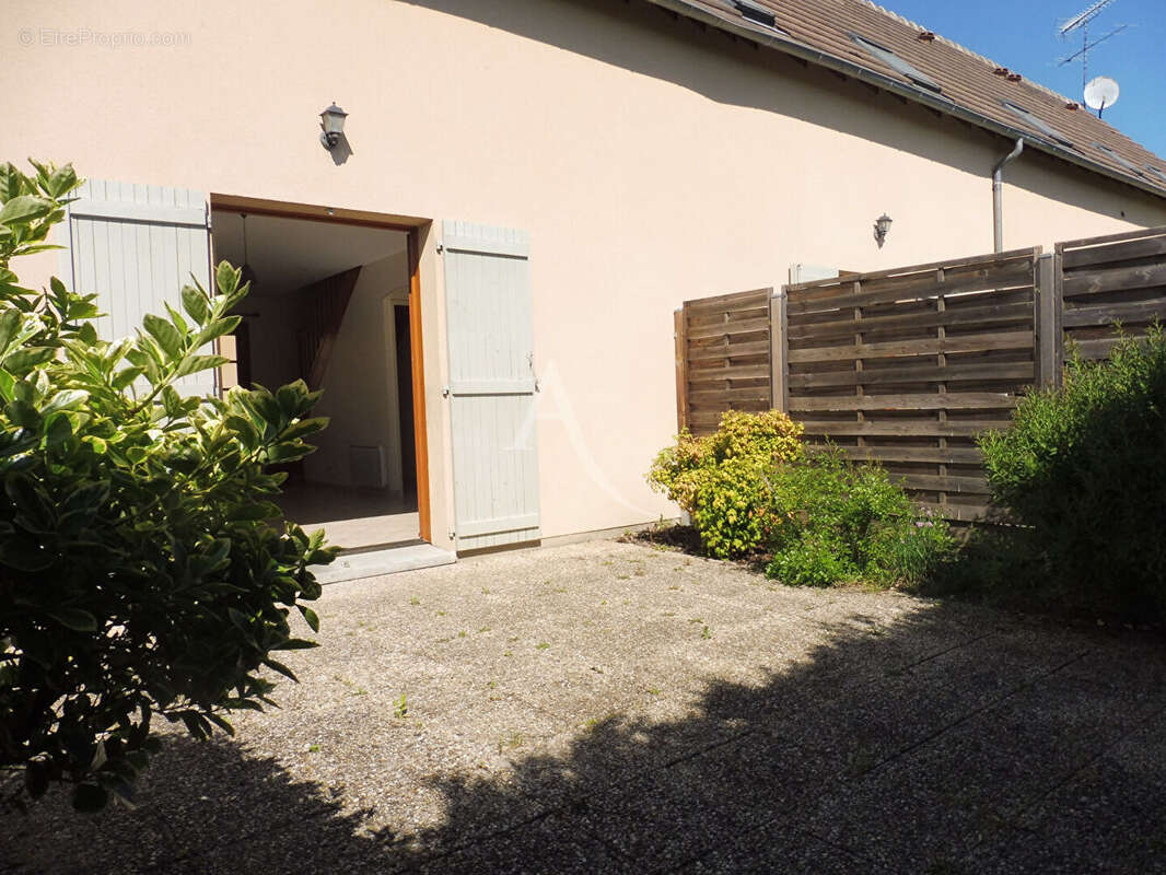 Maison à LAMOTTE-BEUVRON