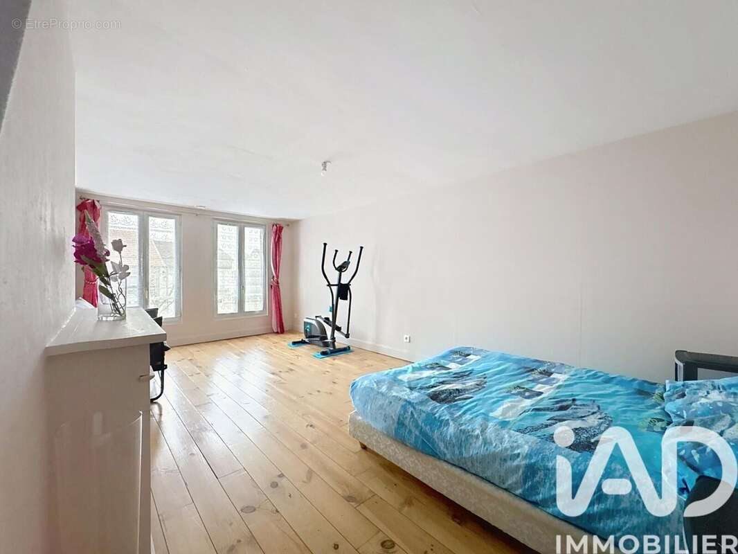 Photo 8 - Maison à MONTMORT-LUCY