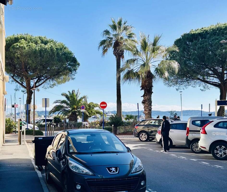 Commerce à SAINTE-MAXIME