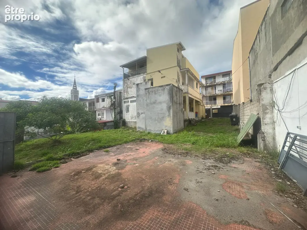 Photo Appartement à Le Lamentin au prix de 310 000€
