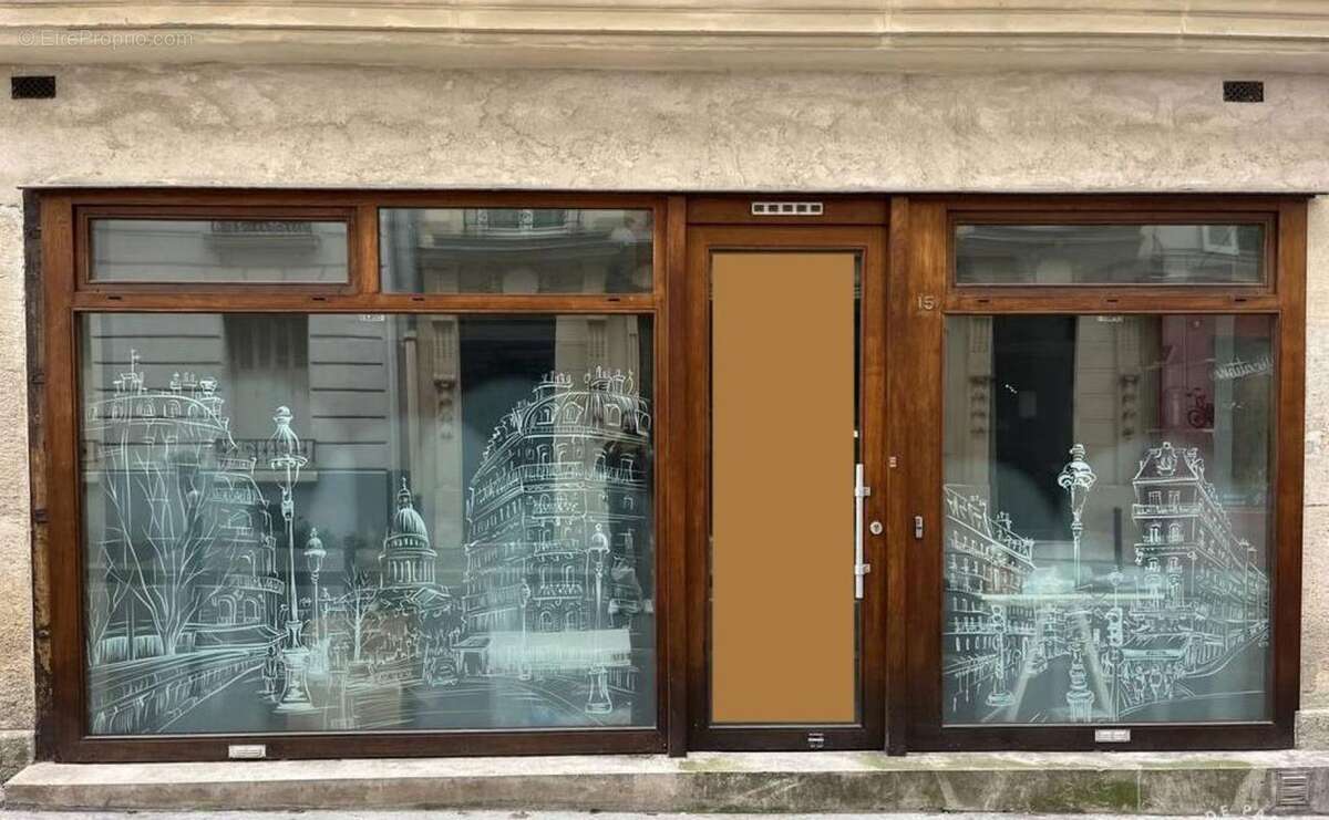 Commerce à PARIS-17E