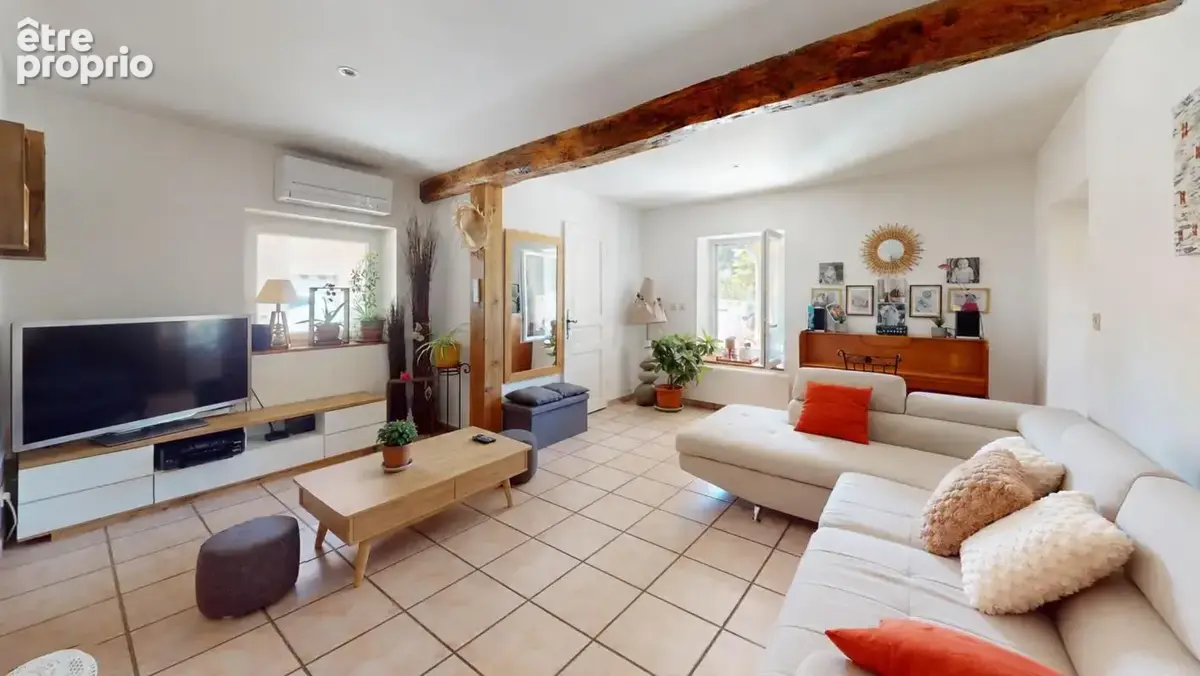 Maison 171 m² à Saint-Jean-De-Thurigneux  - photo 3