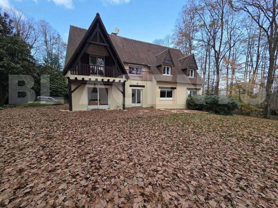 20251117_144818 - Maison à LA BAZOGE