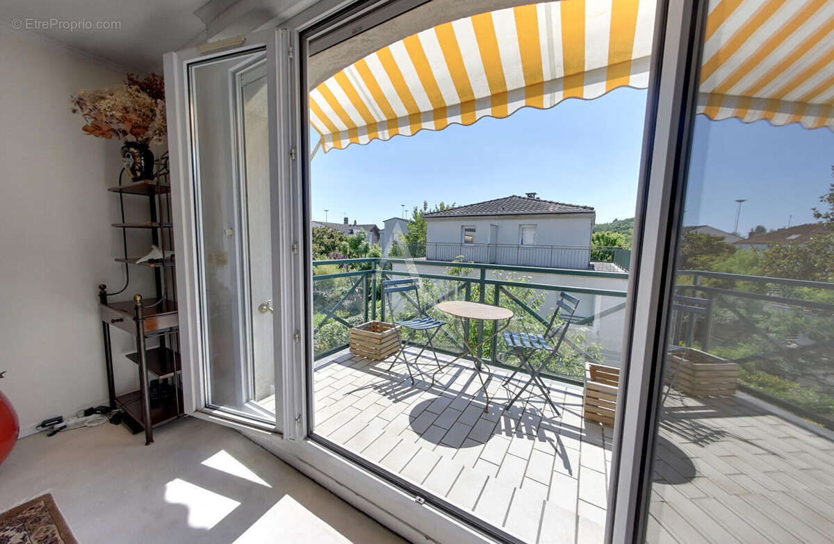 Appartement à NOGENT-SUR-MARNE
