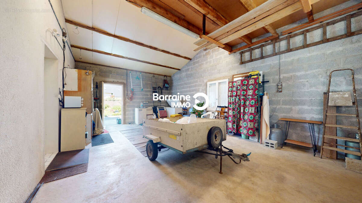 Barraine IMMO - Maison 7 pièces à vendre à Plabennec de 123.6 m² Possibilité 150 m² habitables - Terrain clos de 1020 m² - photo 18