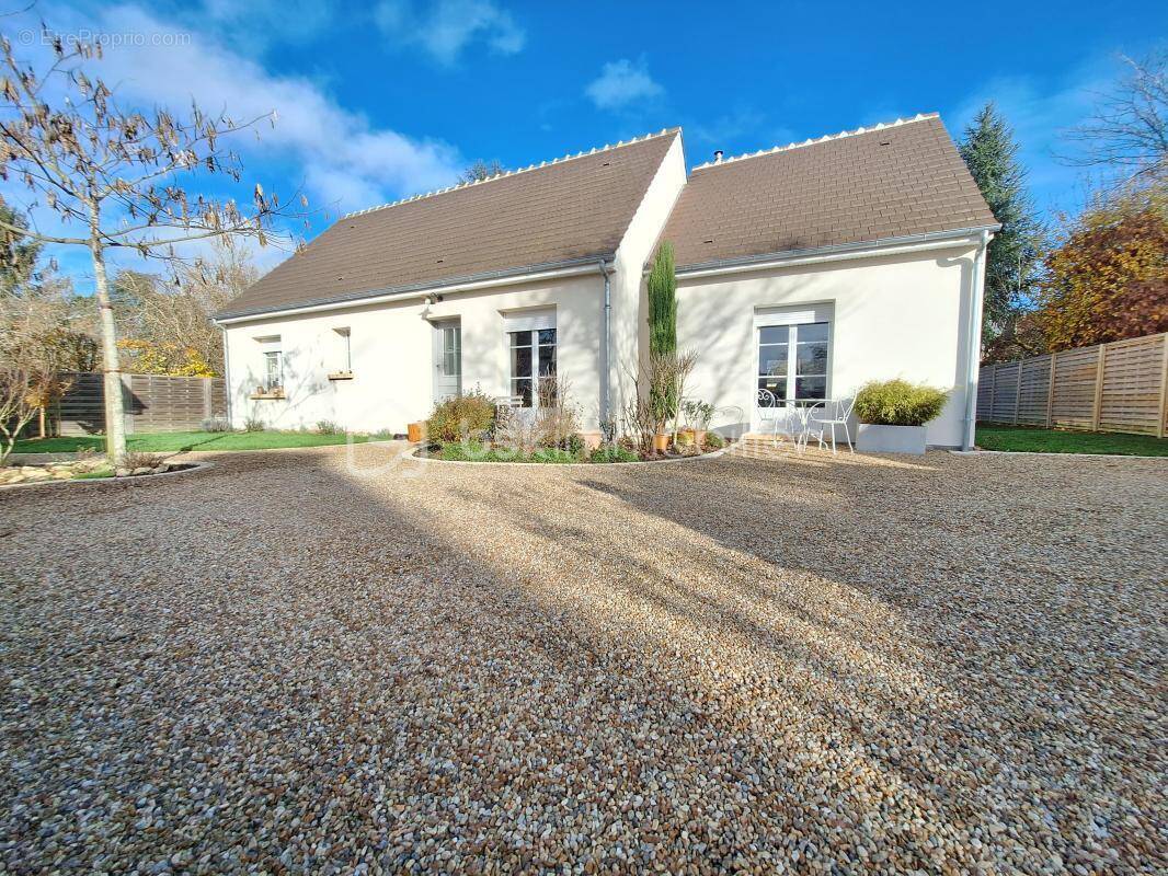 Maison à SAINT-HILAIRE-SAINT-MESMIN