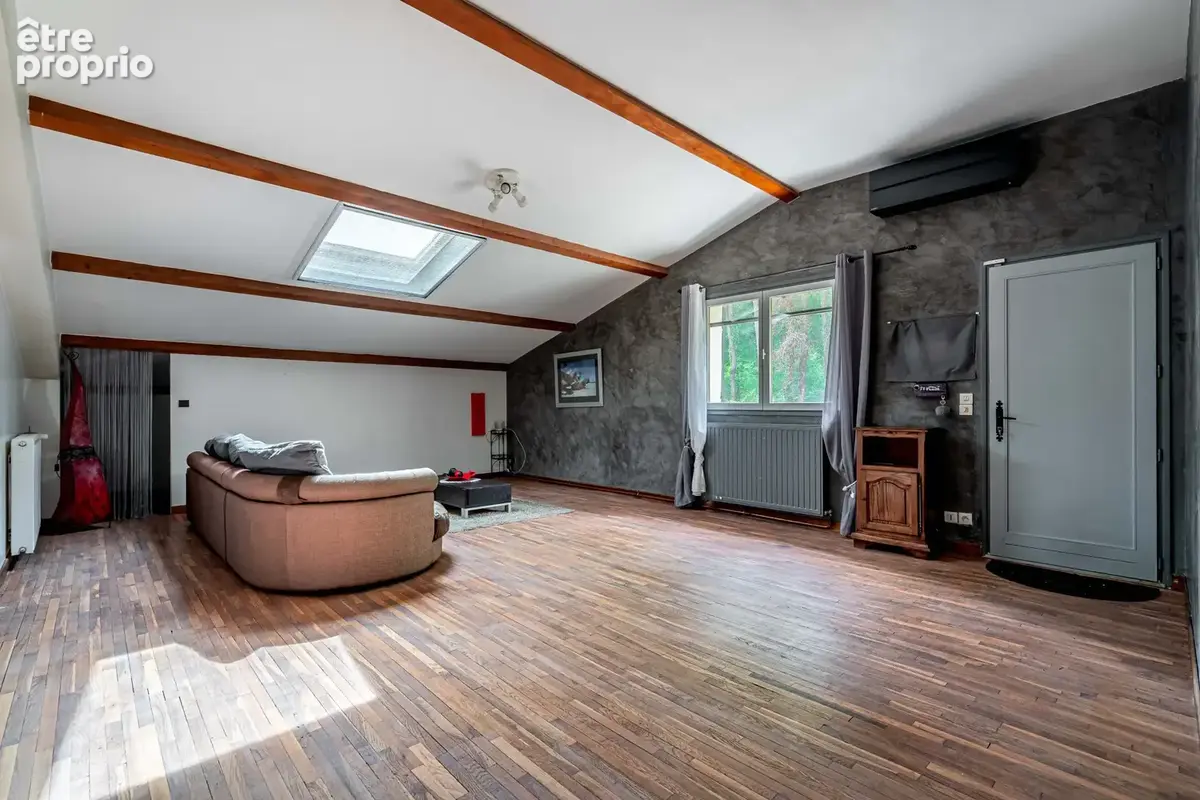 Maison de 258m2 sur parcelle de 8827m2 - photo 17