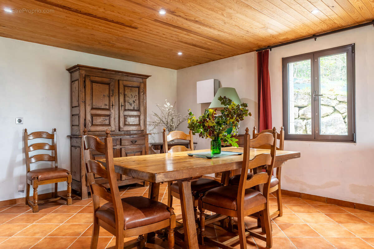 Maison de campagne avec garage - photo 11