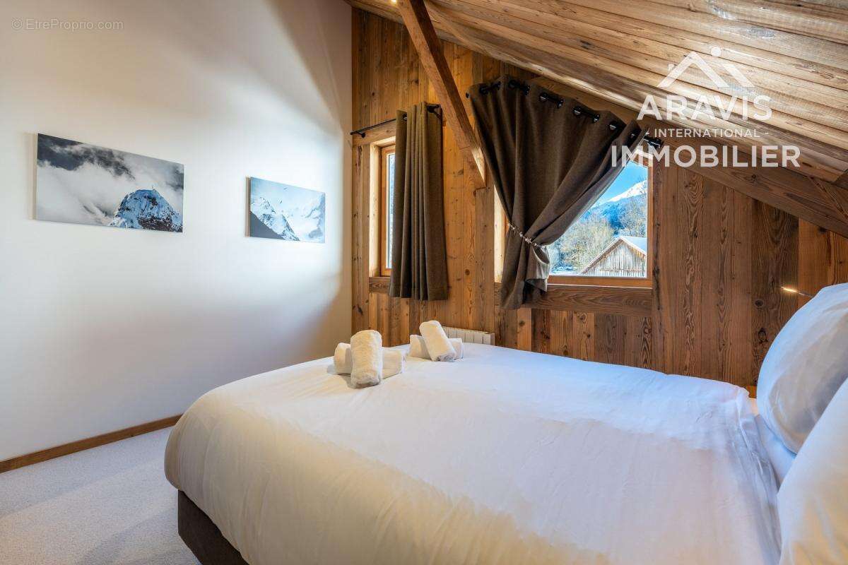 Appartement à LE PETIT-BORNAND-LES-GLIERES