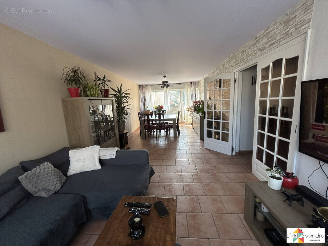 Appartement à EPINAY-SOUS-SENART