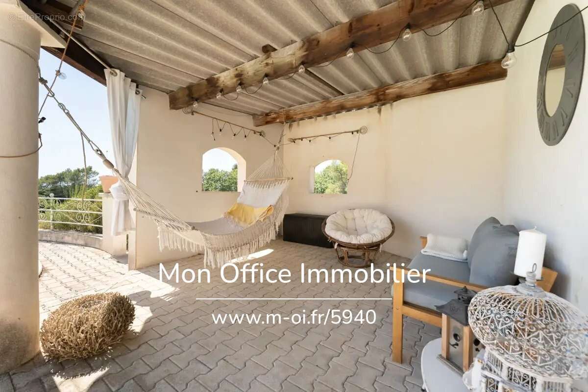 Maison à POURRIERES