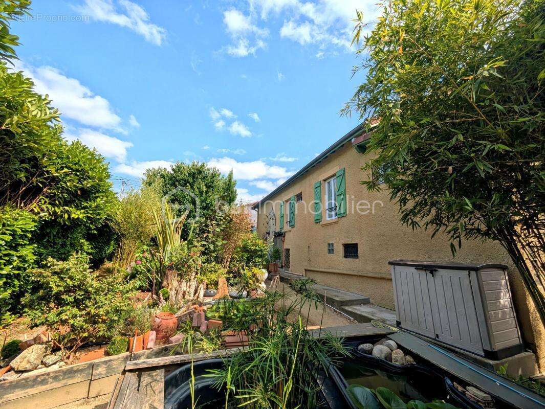 Maison familiale – 124 m² habitables + sous-sol complet aménagé – Basse-Ville d’Auch - photo 4