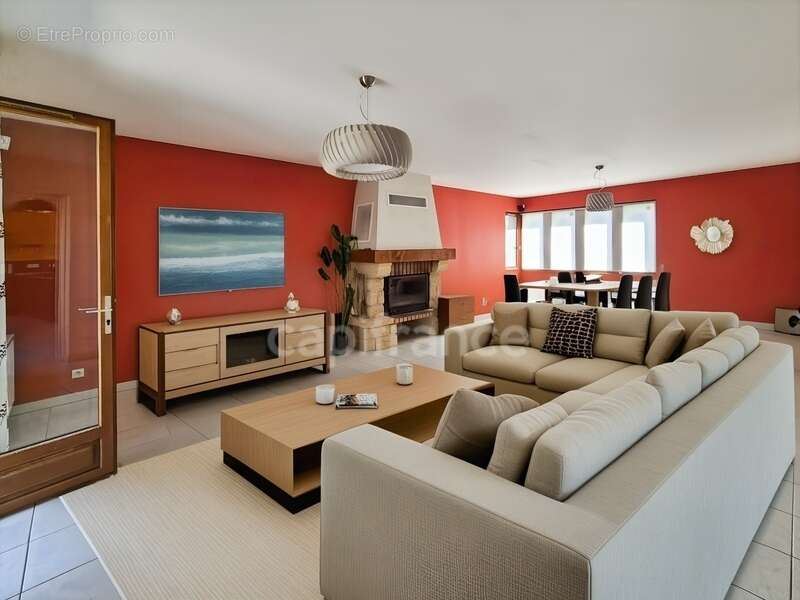 Maison à VERNOU-LA-CELLE-SUR-SEINE