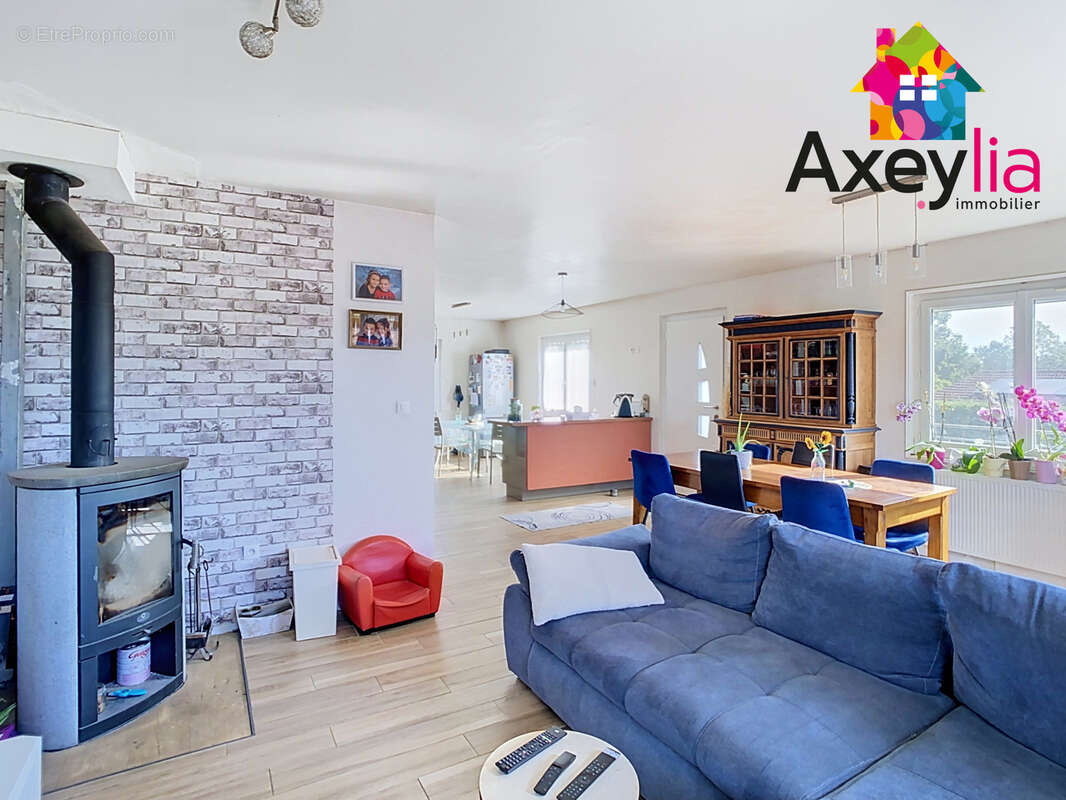 A vendre- ouches-maison 4 chambres - photo 4