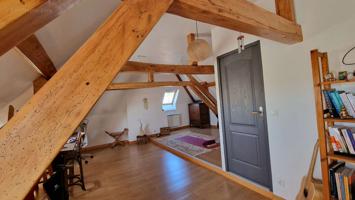 En exclusivite sur la commune de flixecourt : superbe maison de maitre de 160 m2 avec beau jardin arboré - photo 17