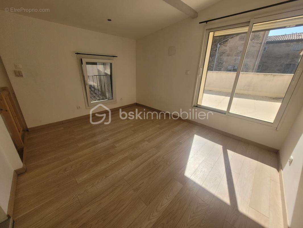 Maison avec terrasse et balcon au cœur de Marguerittes - Calme et confort à votre portée ! - photo 12