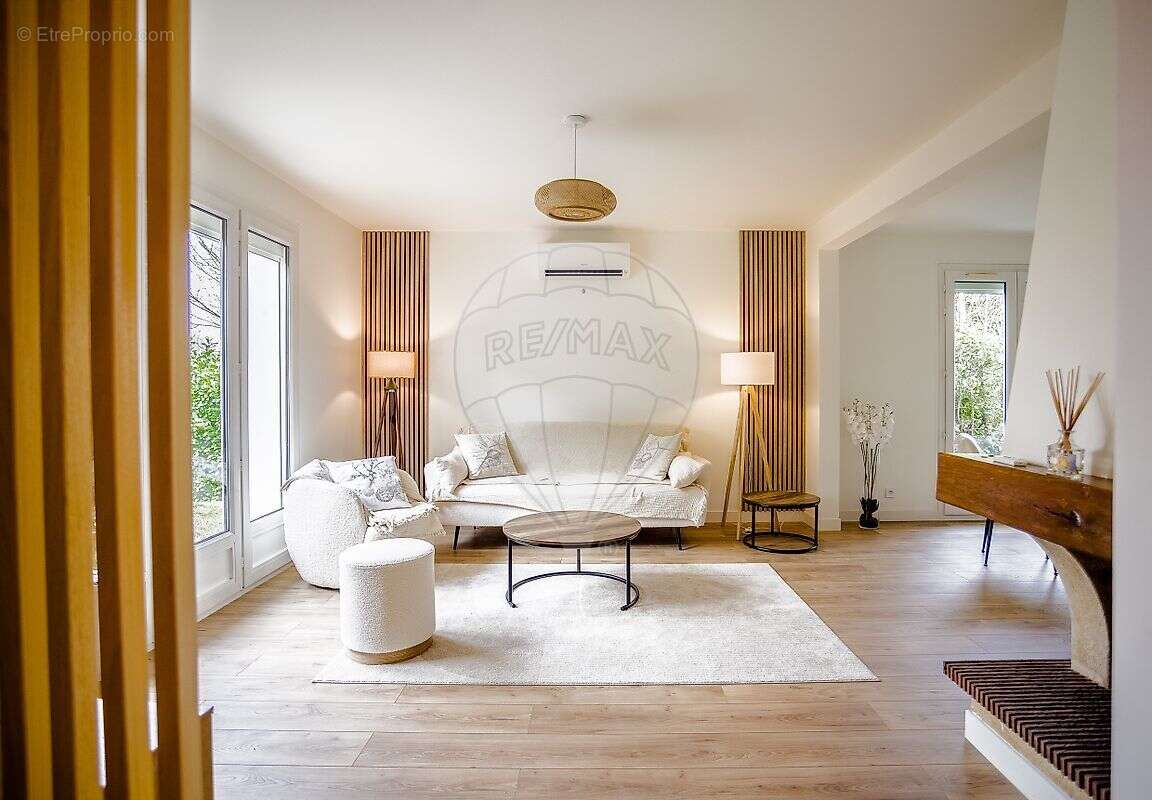 Maison à SAINT-HILAIRE-SAINT-MESMIN