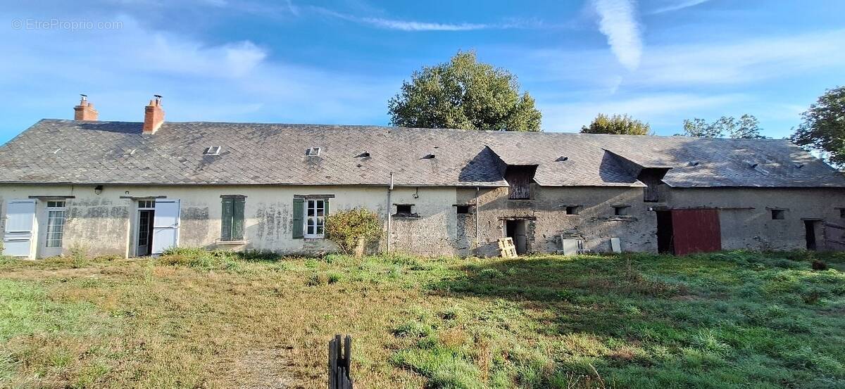 Maison à LA CORNUAILLE