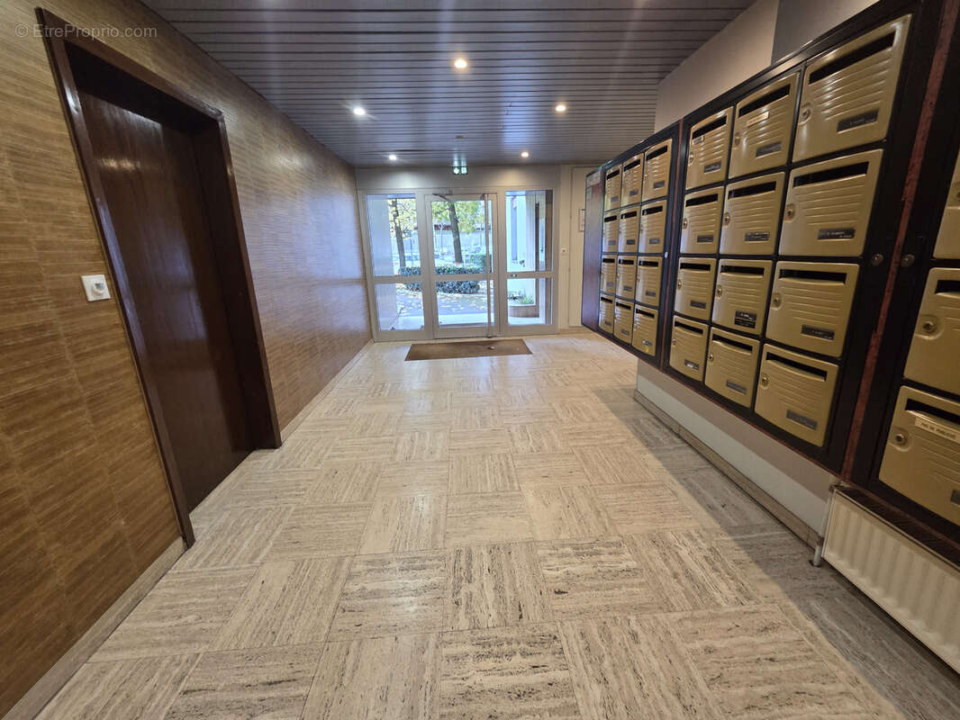 Appartement à SAINT-ETIENNE