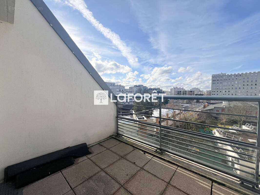 Appartement à MONTROUGE