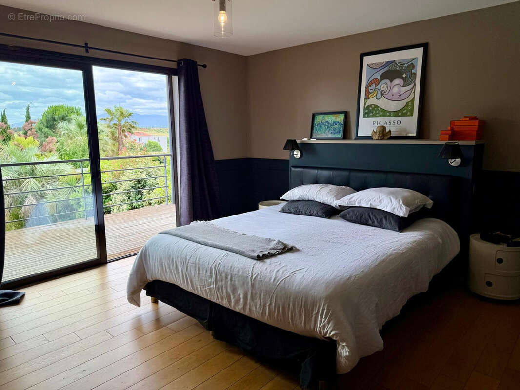 POLLESTRES Villa contemporaine de 260 m2 Parcelle de plus de 1 600 m2 - photo 12