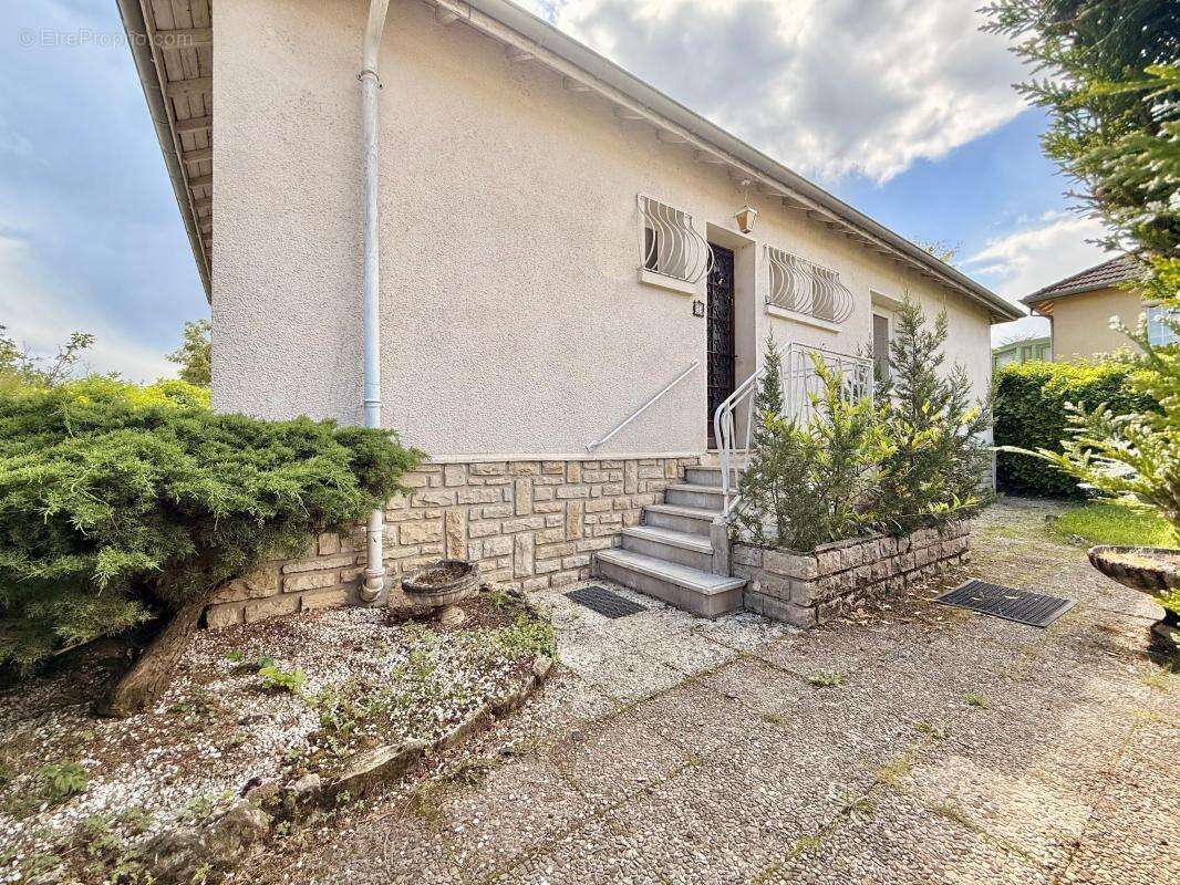 Maison à FONTAINE-LES-DIJON