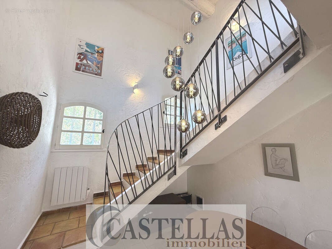Carnoux en provence - villa type 4 quartier des barles - photo 9