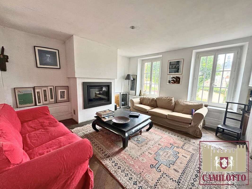 Maison à NOGENT-LE-ROI