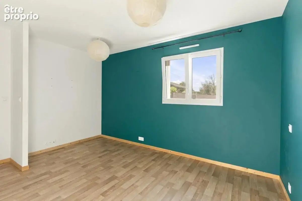 Maison de 6 pièces de 125 m² à Saint-Julien-de-Concelles - photo 7
