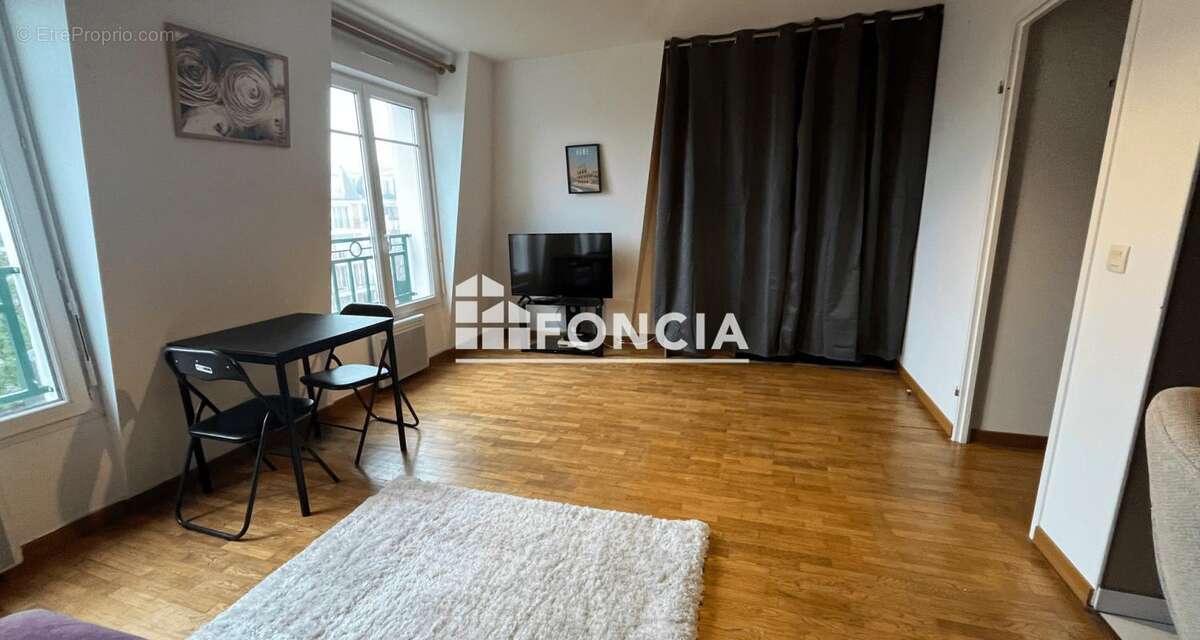 Appartement à LE PLESSIS-TREVISE