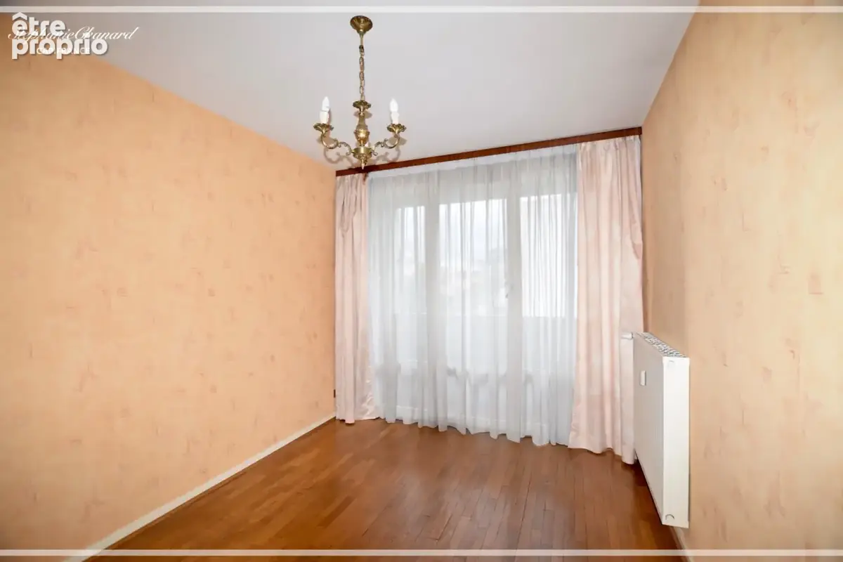 Appartement familial T5 de 95 m² avec loggia, balcon, garage et cave / LYON 8EME - photo 7