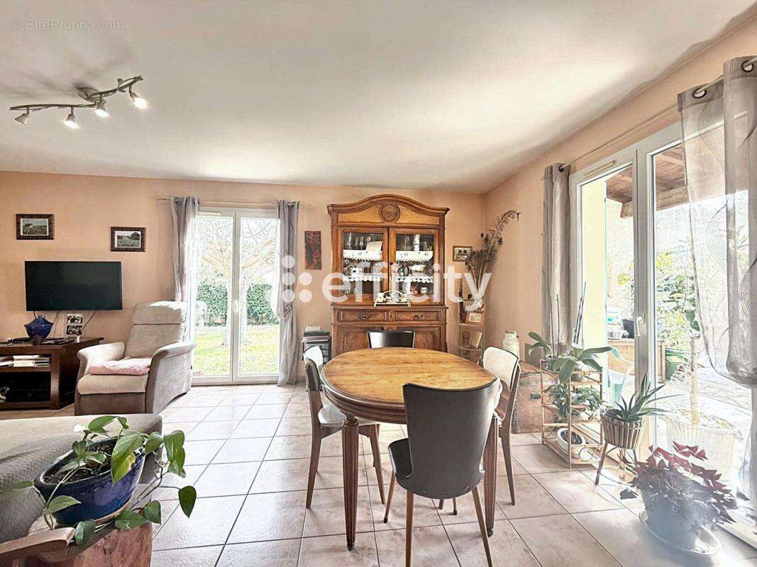 Maison à SAINT-JEAN-DE-FOS