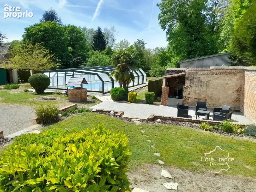 A proximité de tous commerces, lot de 3 maisons avec piscine - photo 5