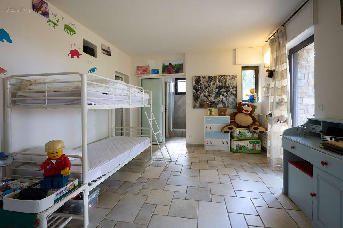 Maison à VILLEDUBERT