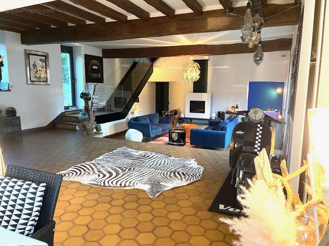 Maison à MILLY-LA-FORET