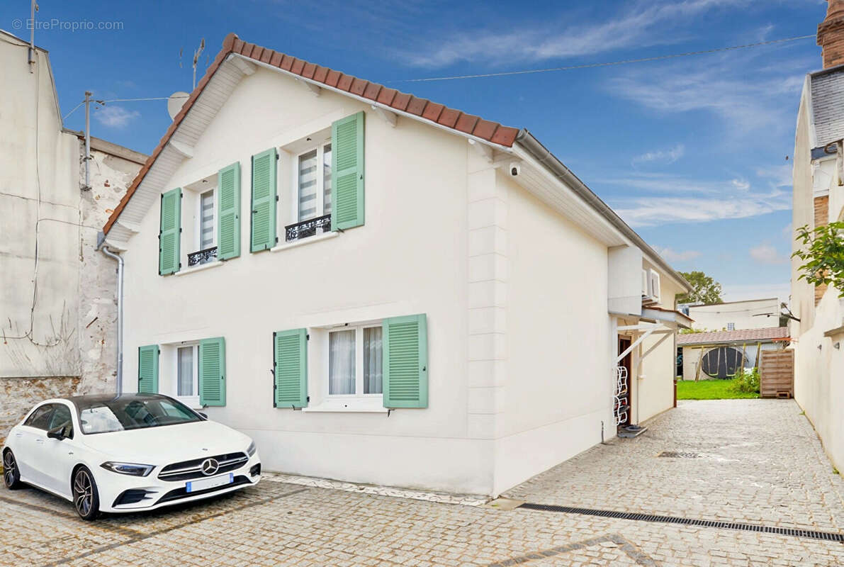 Maison à MONTGERON