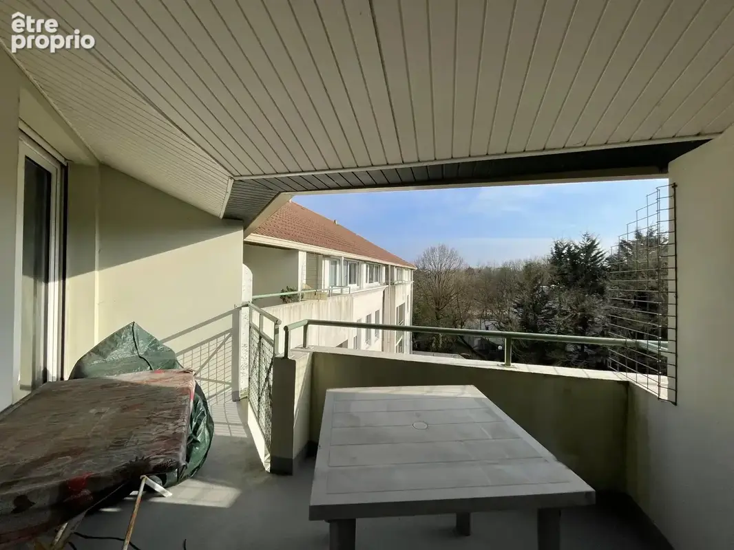 Dernier étage, sans ascenseur, Appartement T3 - 69.5 m² - Blordière - photo 10