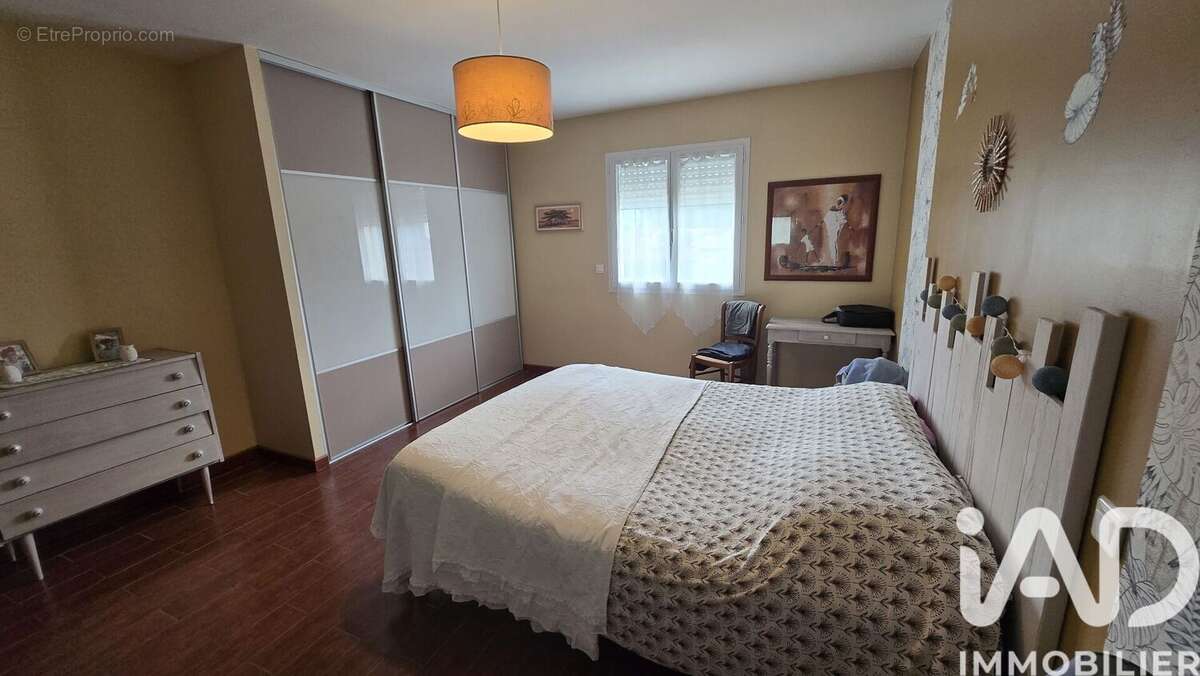 Maison 149 m² à Ledeuix  - photo 8