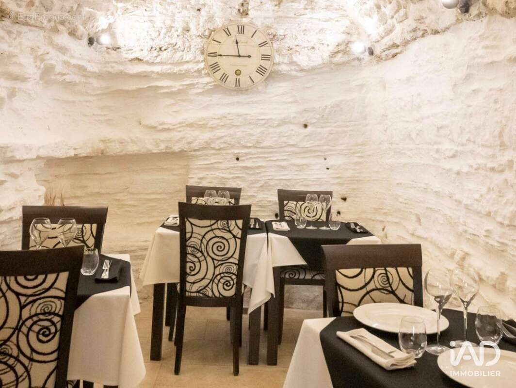 Photo 4 - Commerce à MENERBES