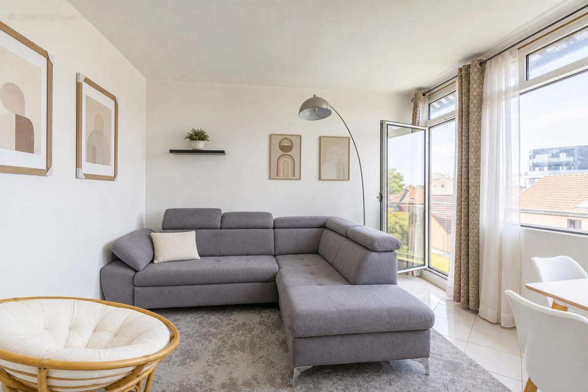 Appartement de 4 pièces de 78 m² situé à Livry-Gargan - photo 4