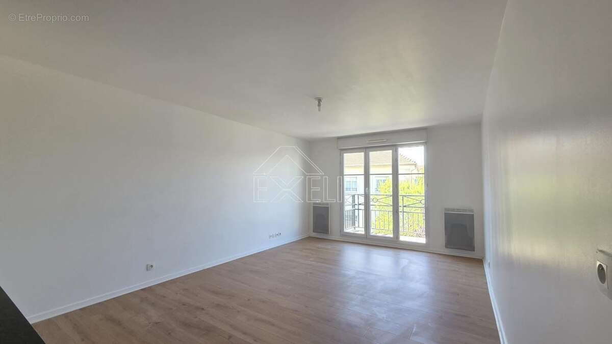 EXCLUSIVITE !! Appartement 3 pièces 60 m² avec balcon, deux parkings et ascenseur, centre ville!!! - photo 3