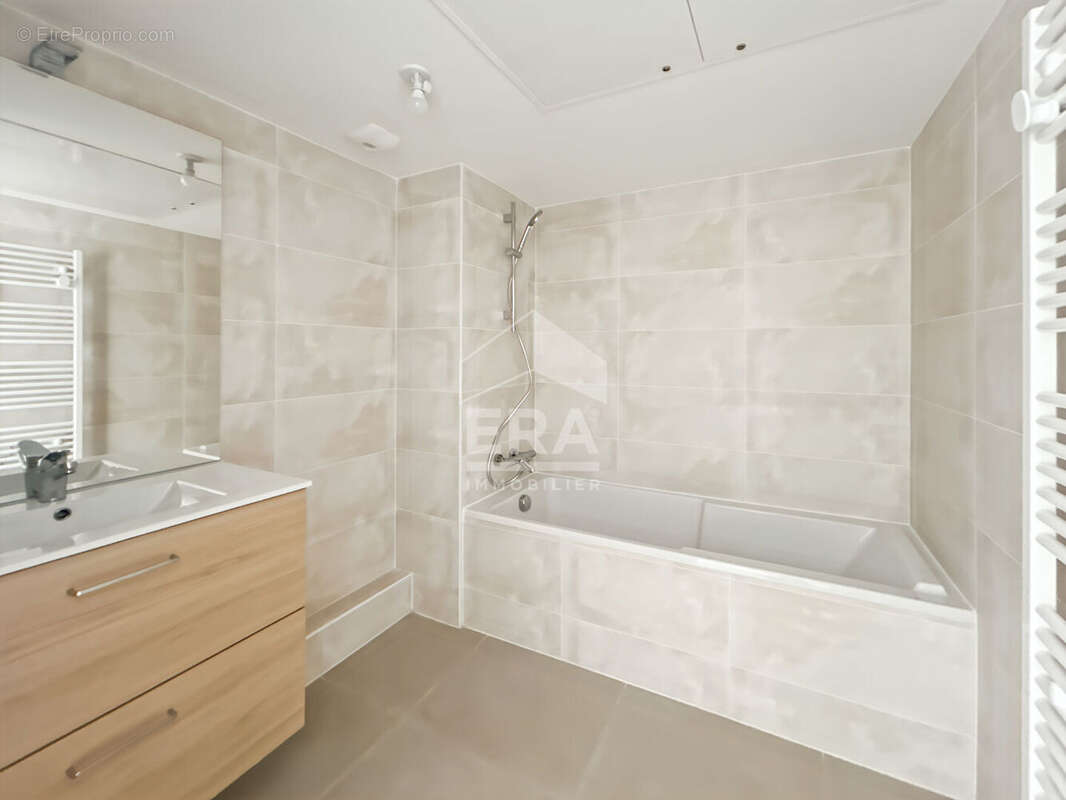 Appartement à MARSEILLE-6E