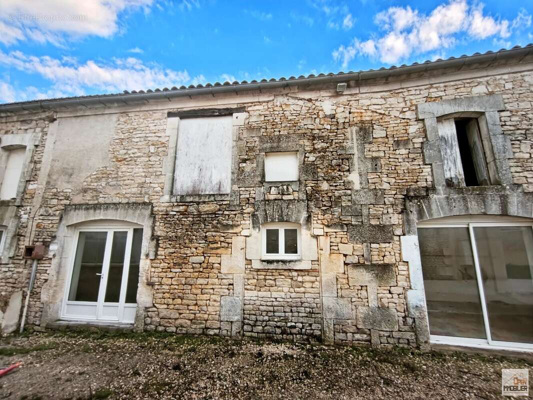 Maison à JARNAC