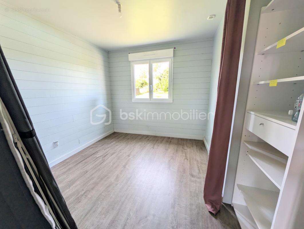 Maison ossature bois 165 m² Jardin 2000m2 clos– DPE B/A – 4 chambres + bureau – Piscine – Climatisation - photo 13